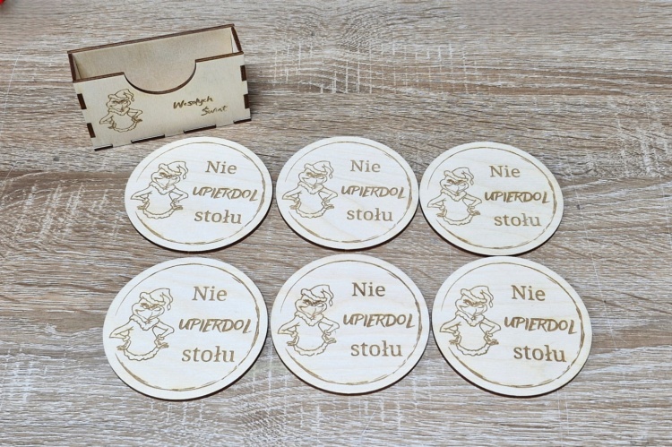 Podkładki pod kubek 6szt w pudełku DREWNO Świąteczne 2.jpg