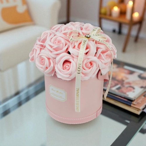 flower-box-bukiet-zapachowych-kwiatow-mydlanych-w-pudelku.jpg