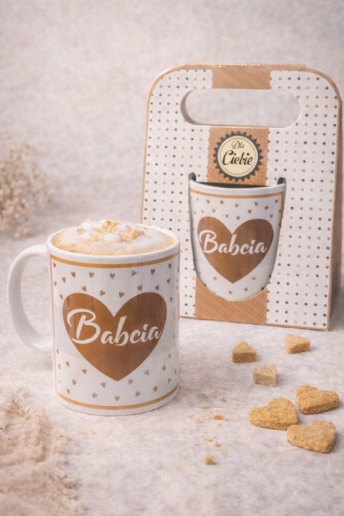 Kubek ceramiczny w opakowaniu " Babcia" 330 ml.jpg