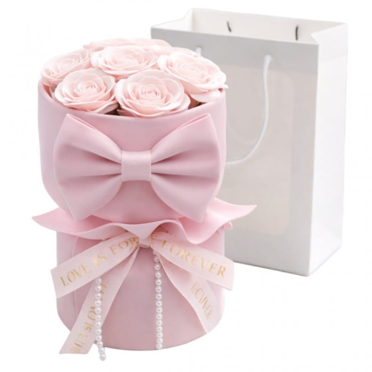 flower-box-bukiet-zapachowych-kwiatow-mydlanych-w-pudelku-8szt-led.jpg